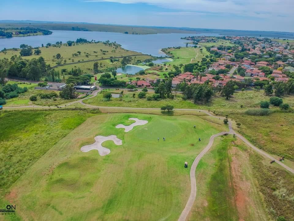 Estate and shoreline panorama